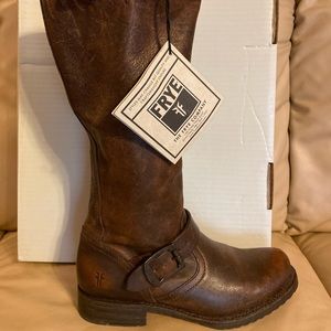 Like New Frye Veronica Slouch Boots 6 Brown
